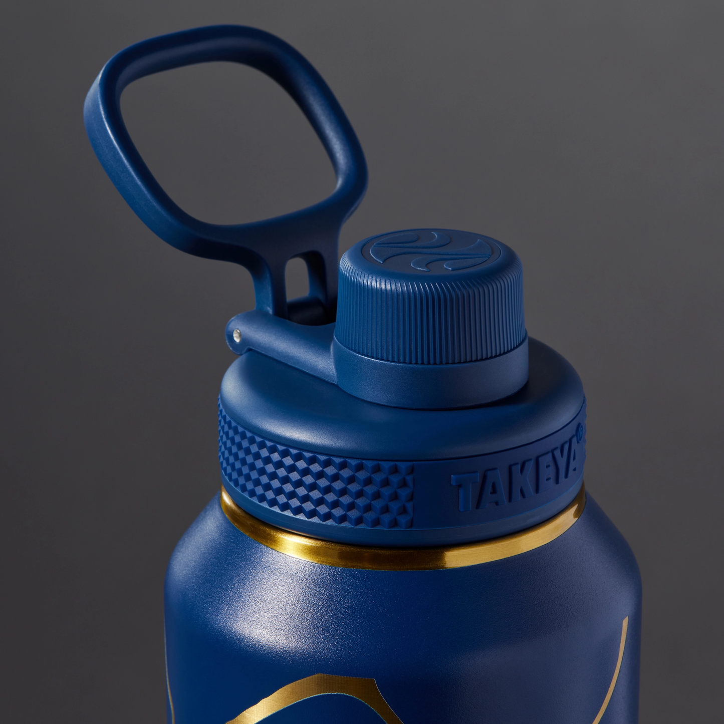 kintsugi-water-bottle-with-spout-lid-d7 51390-TK_HO25_Kintsugi_Takeya9266.png