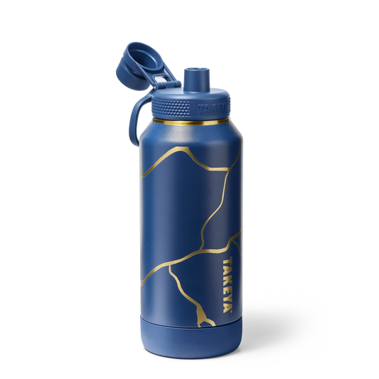 kintsugi-water-bottle-with-spout-lid-d7 TKS_SP25_SptBtl_GoldMarine_32oz_51390_v2_sRGB_SHD.png